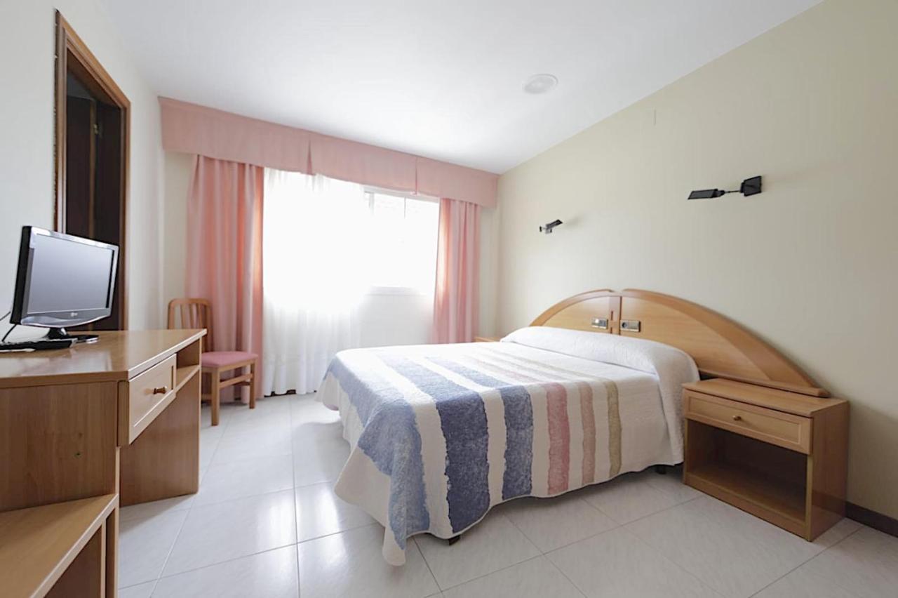Hotel Paraiso Del Marisco Эль-Грове Экстерьер фото