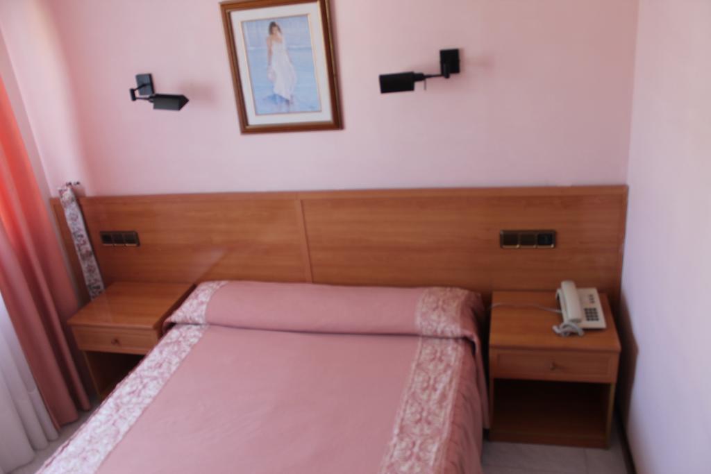 Hotel Paraiso Del Marisco Эль-Грове Номер фото