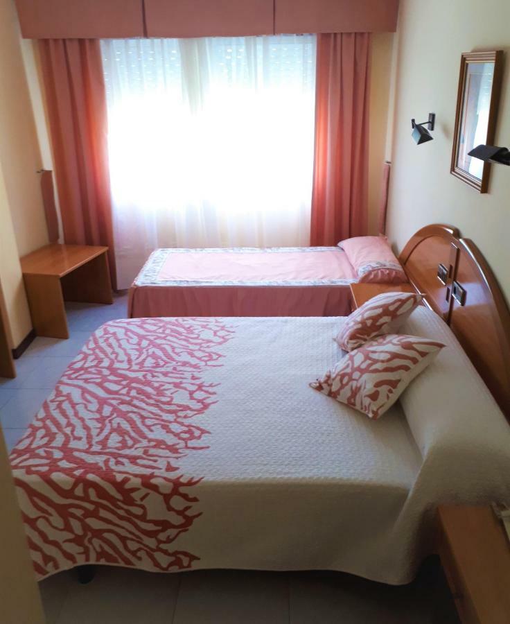 Hotel Paraiso Del Marisco Эль-Грове Экстерьер фото